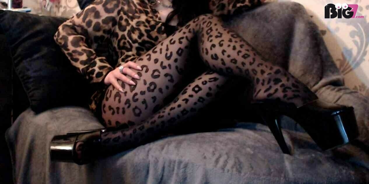 HerrinSonya - Video, Sklave, Sexuelle Orientierung, selbst, Sage, nylons, NS, MP4, Ich, Humor, HighHeels, Herz, Heiß, Haarfarbe, Gast, Füße, Extrem, Domina, dirty talk, Dirty, deutsch, Demütigung, Chat, Bremen, Augenfarbe