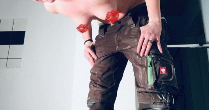 Porn Girl - BandidaFox aus xxx ich mag 69, Dirtytalk, Zungen-Analsex passiv, Sexspielzeuge, Gegenstände einführen, Tittenfick, Rimming (Polecken), Face-Sitting, Eier lecken, Lesbische Spiele, Rollenspiele, Nylon-Strapserotik, Lack,Leder, Latex, Entführungsspiele, Dominante Rollen, Partnererziehung
