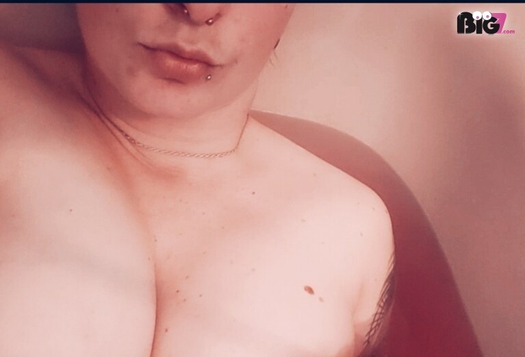 JoannaWonder - Zungen-Analsex passiv, Zeigen in der Öffentlichkeit, Wachs-Spiele, Vorführung, Versklavung aktiv, Tittenfick, Rollenspiele, Rohrstockerziehungen, Nylon-Strapserotik, Natursekt aktiv, Massenbesamung / Bukkake, Maskenspiele, Leder, Latex, Lack, Keuschhaltung, High Heels, Girlfriendsex, Eier lecken, Dominante Rollen, Demütigung, CBT (Schwanz- und Hodenzüchtigung), Bondage