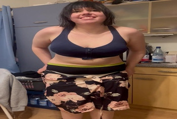 Franny probiert ihre neue Bestellung an Teil2