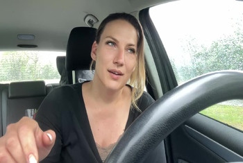 Wartezeit hasse ich! Naja dann besorg ich es mir solange im Auto!