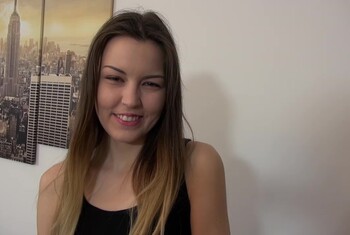 111 – 1 Eine leidenschaftliche Luder erlebte sexuelle Aktivitäten und wurde schwanger