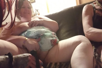 Dildo in der feuchten Fotze