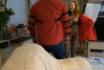 Anal Postbote! Er darf zum ersten mal Anal!