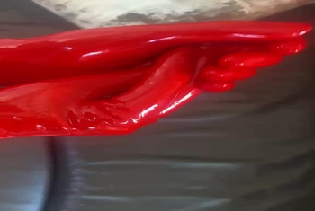 pures Latex an meinen geschmeidigen Händen